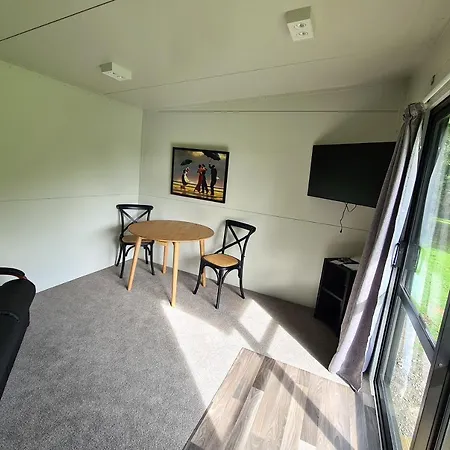Private Country Cottage Paraparaumu Exterior photo