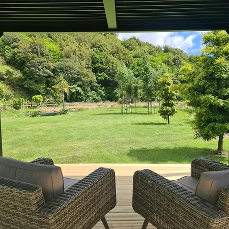 Private Country Cottage Paraparaumu Exterior photo